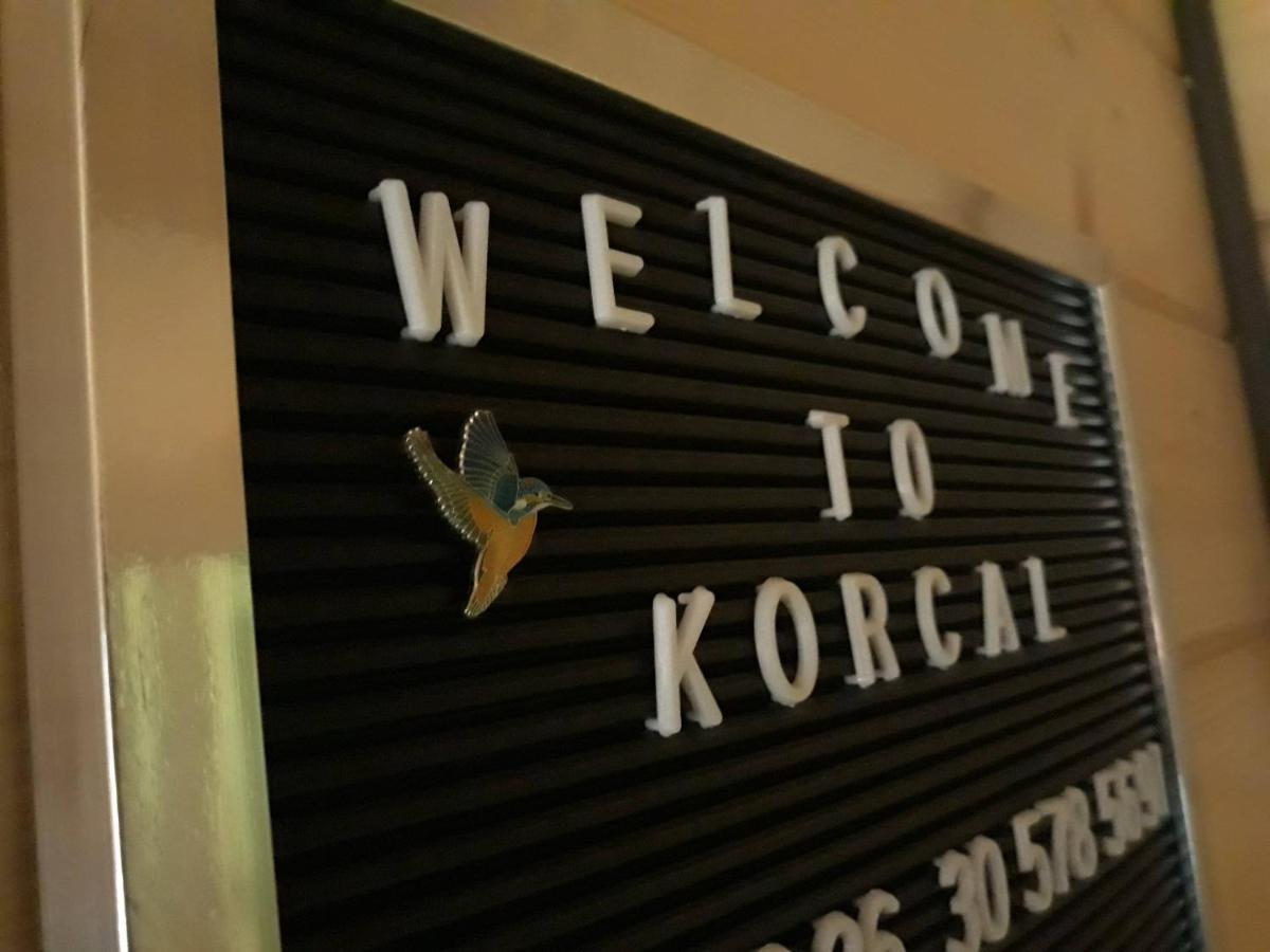 Korcal Fahazak Apartment Koronco Exterior photo